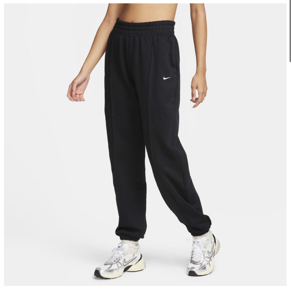 Nike Women’s Loose Fleece Black Joggers Sz XS